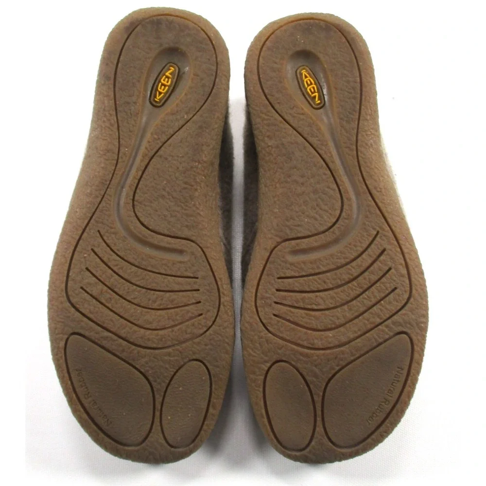 KEEN Mosey Chukka Hiking Shoes Taupe Felt/Birch Women's size 8 NICE!‎